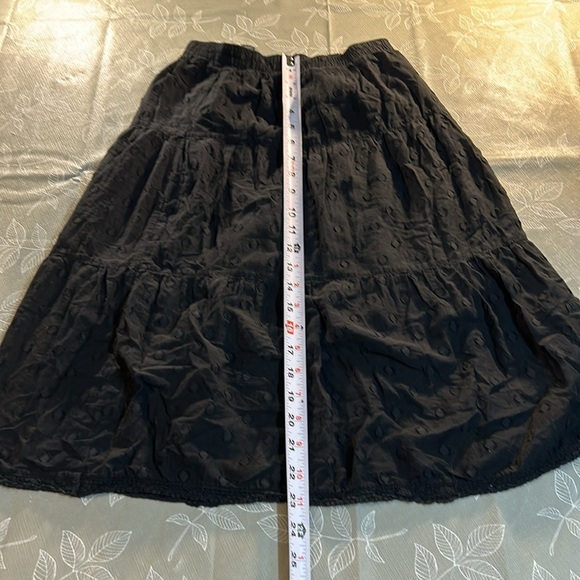 Girl’s George Skirt. - Picture 6 of 6